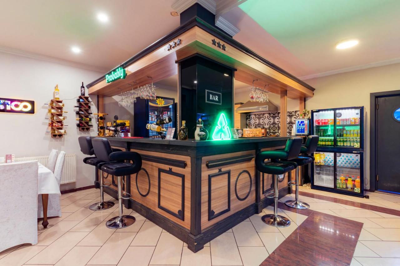 4 ห้องนอน 1 ห้องน้ำส่วนตัว ขนาด 1300 ตร.ม. – กลางเมืองตราบซอน Hotel ทรับซอน ภายนอก รูปภาพ