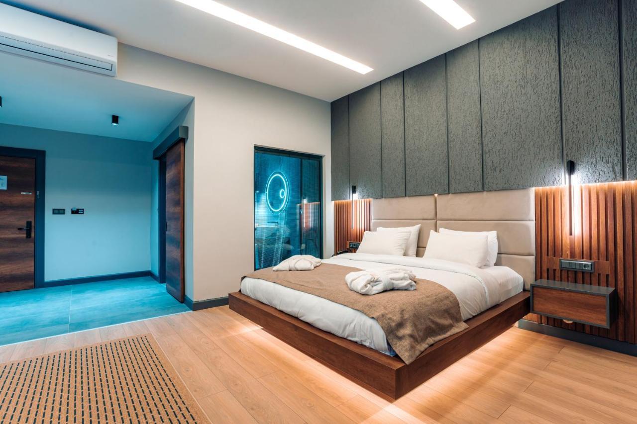 4 ห้องนอน 1 ห้องน้ำส่วนตัว ขนาด 1300 ตร.ม. – กลางเมืองตราบซอน Hotel ทรับซอน ภายนอก รูปภาพ