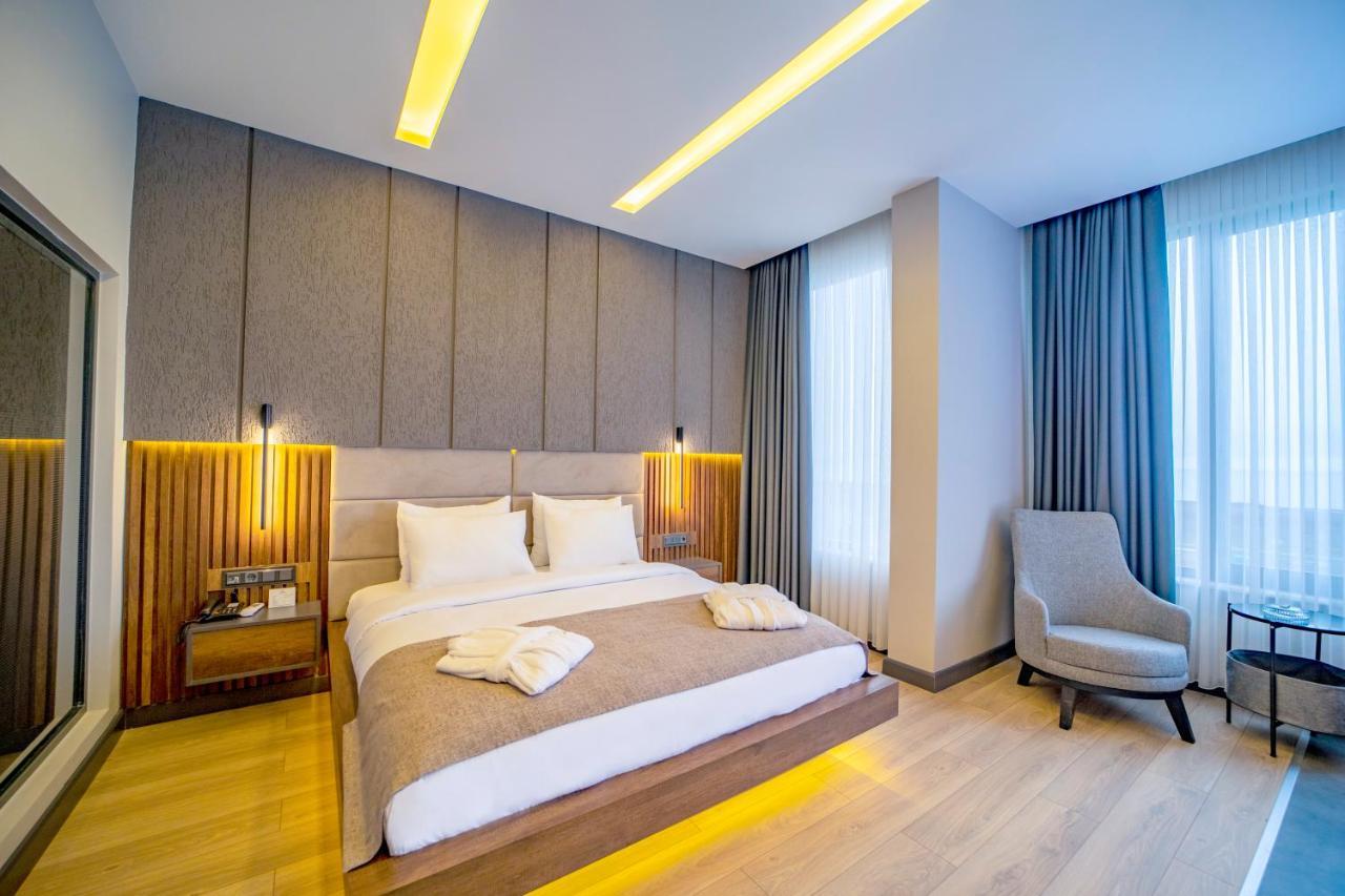 4 ห้องนอน 1 ห้องน้ำส่วนตัว ขนาด 1300 ตร.ม. – กลางเมืองตราบซอน Hotel ทรับซอน ภายนอก รูปภาพ