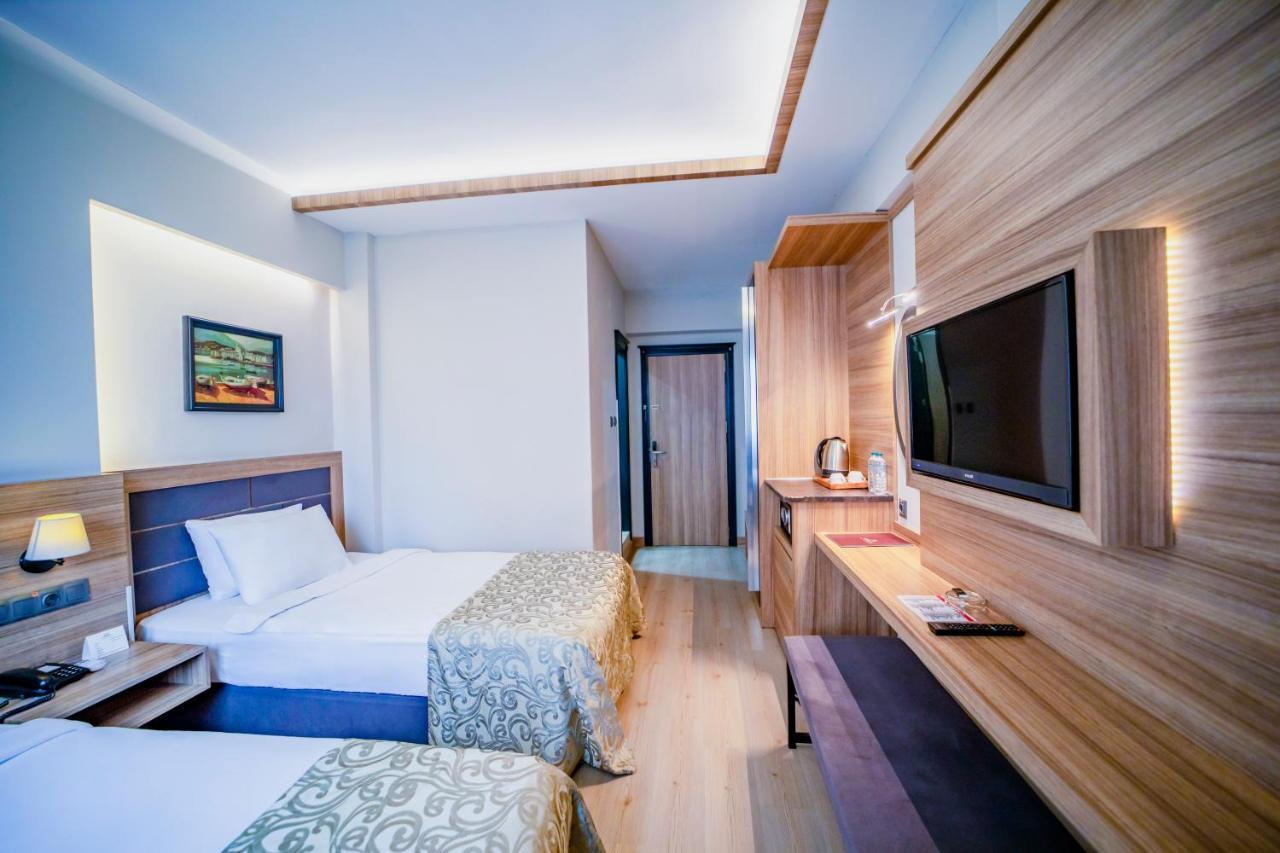 4 ห้องนอน 1 ห้องน้ำส่วนตัว ขนาด 1300 ตร.ม. – กลางเมืองตราบซอน Hotel ทรับซอน ภายนอก รูปภาพ