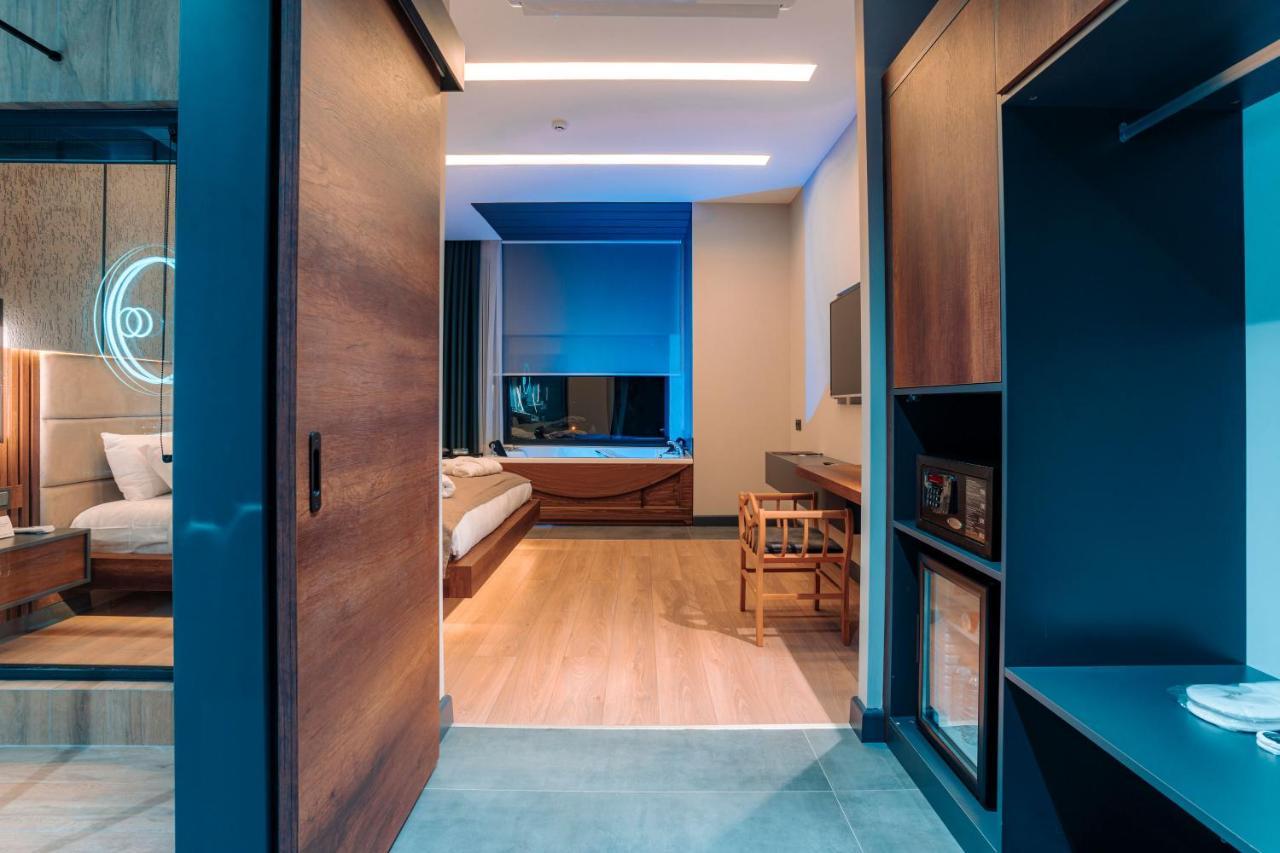 4 ห้องนอน 1 ห้องน้ำส่วนตัว ขนาด 1300 ตร.ม. – กลางเมืองตราบซอน Hotel ทรับซอน ภายนอก รูปภาพ
