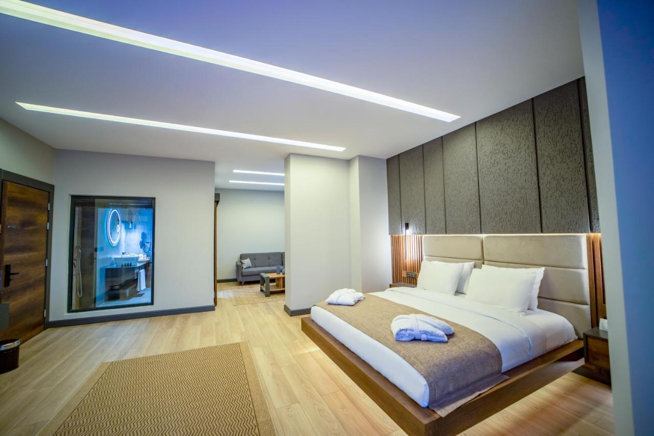 4 ห้องนอน 1 ห้องน้ำส่วนตัว ขนาด 1300 ตร.ม. – กลางเมืองตราบซอน Hotel ทรับซอน ภายนอก รูปภาพ